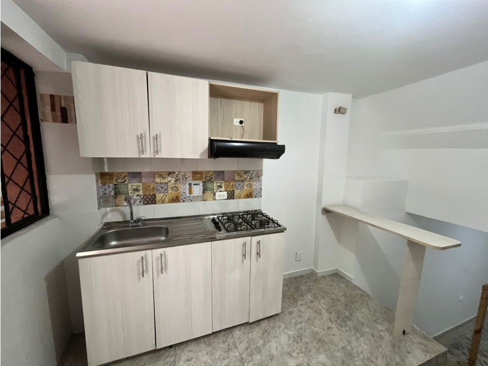 Apartaestudio en venta en La Almeria, Medellín 2