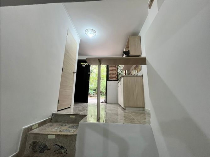 Apartaestudio en venta en La Almeria, Medellín, 35 m² · foto 10 de 11