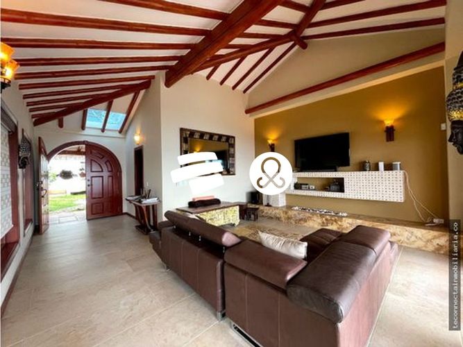 Casa de 3 alcobas en venta en Zona Centro, Envigado · foto 16 de 24