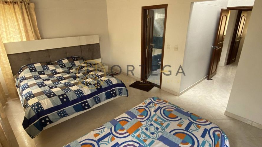Casa de 5 alcobas en venta en Cañaveral, Floridablanca, 240 m² · foto 11 de 19