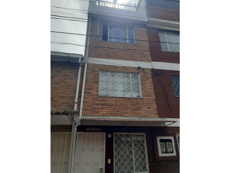 Casa en venta en Aures Ii, Bogotá · foto 2 de 11