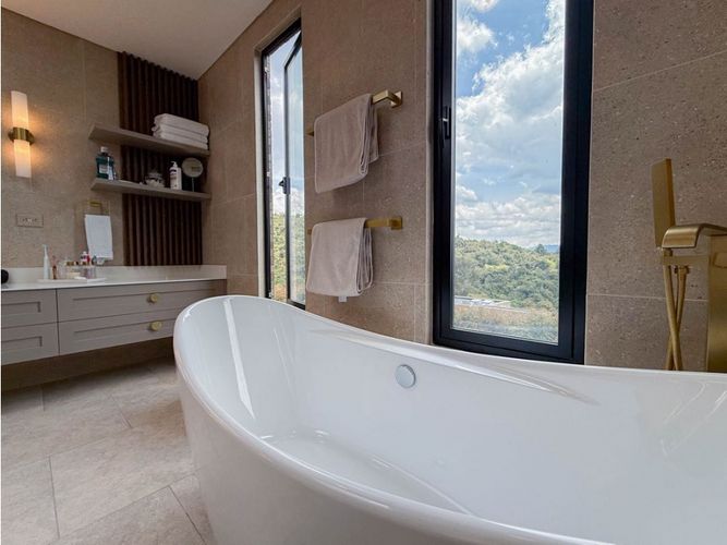 Casa de 5 alcobas en venta en Yerbabonita Bosque Nativo, Sopó, 470 m² · foto 19 de 24