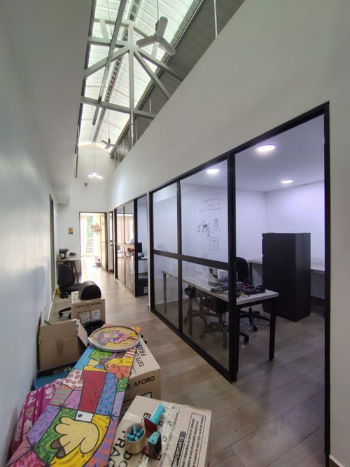 Bodega en arriendo en Belén, Medellín, 250 m² · foto 4 de 15