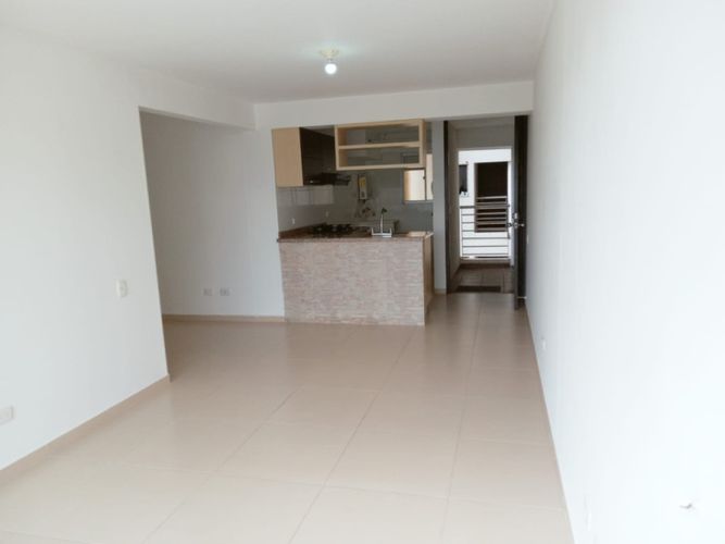 Apartamento de 3 alcobas en venta en Cañaveral, Floridablanca, 80 m² · foto 4 de 13