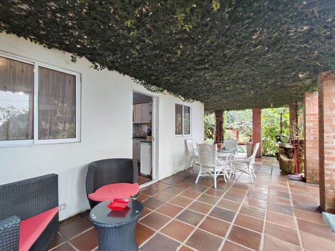 Casa de 3 alcobas en venta en Alto Dapa, Yumbo, 358 m² · foto 11 de 24
