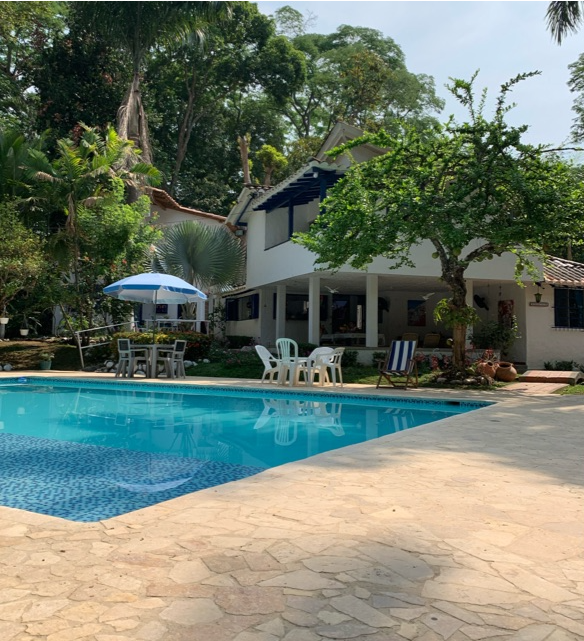 4BR Country House in El espinal (350 m²) for Sale
