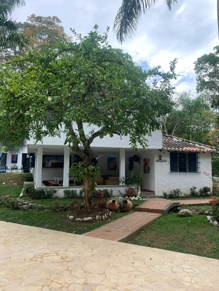 4BR Country House in El espinal (350 m²) for Sale - 3
