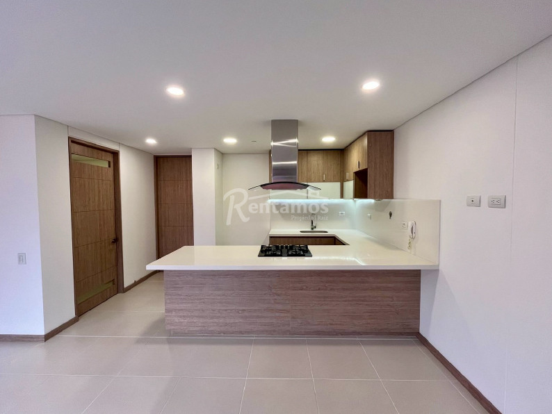 Apartamento en venta en Loma Del Esmeraldal, Envigado · foto 2 de 21