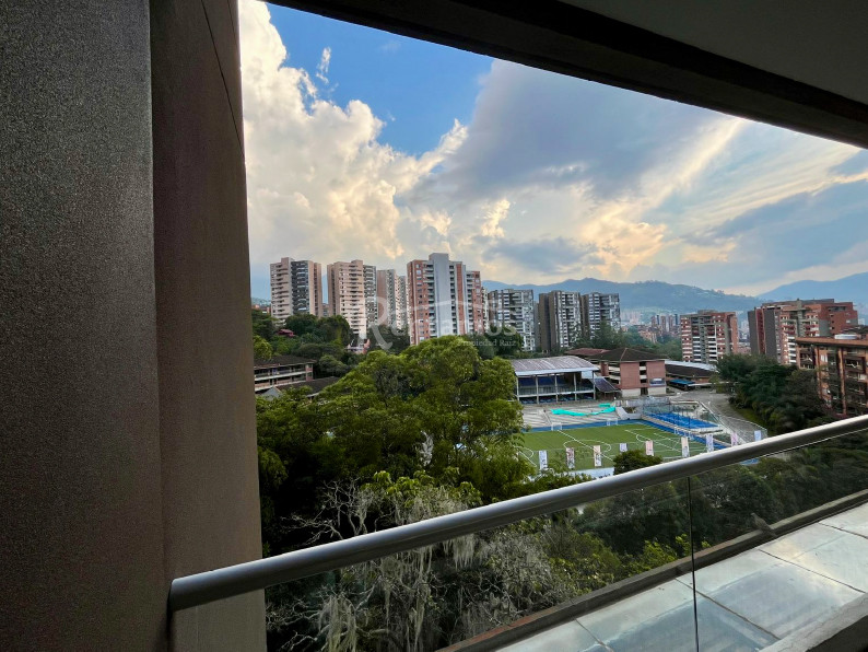 Apartamento en venta en Loma Del Esmeraldal, Envigado · foto 3 de 21