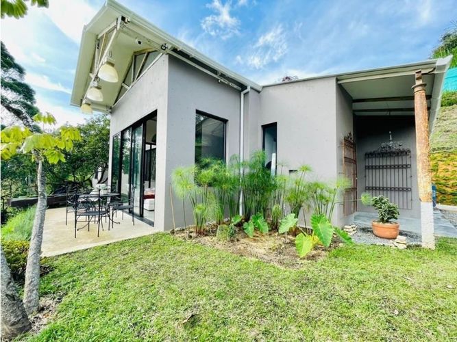 Casa de 3 alcobas en venta en Aeropuerto, Rionegro, 290 m² · foto 15 de 24