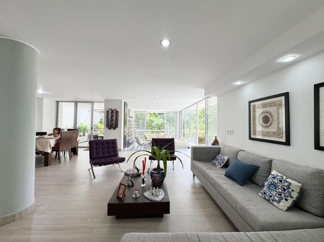 Casa de 4 alcobas en venta en Cabecera Del Llano, Bucaramanga, 290 m² · foto 9 de 24