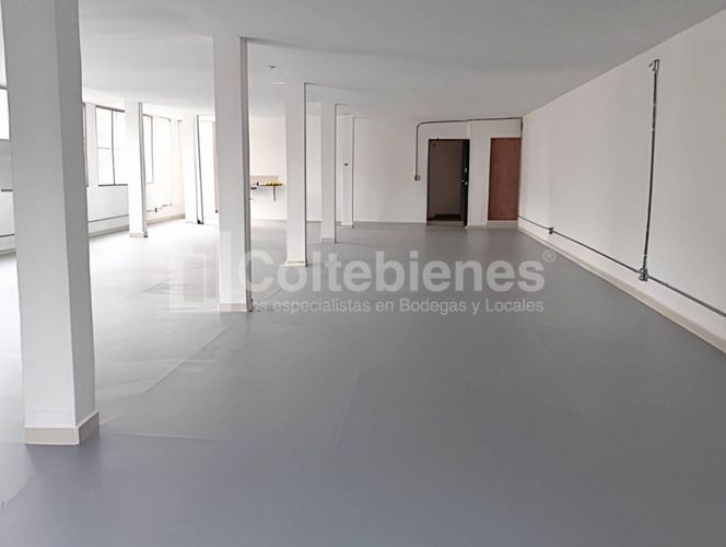Local en arriendo en Colombia, Medellín, 157 m² · foto 3 de 10