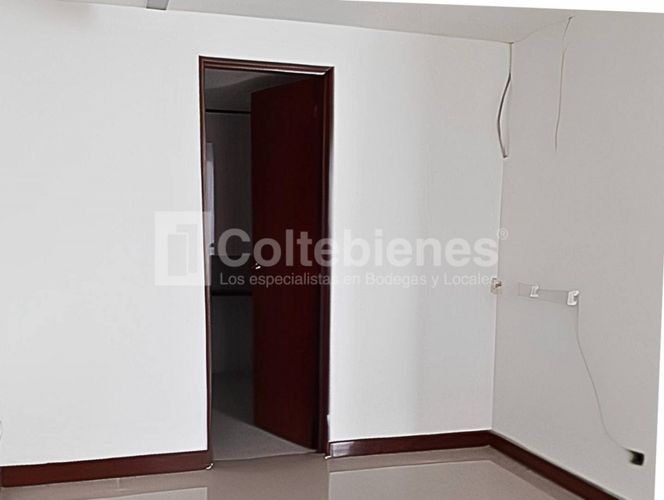 Local en arriendo en Colombia, Medellín, 157 m² · foto 4 de 10