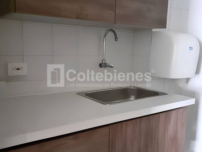 Local en arriendo en Colombia, Medellín, 157 m² · foto 7 de 10