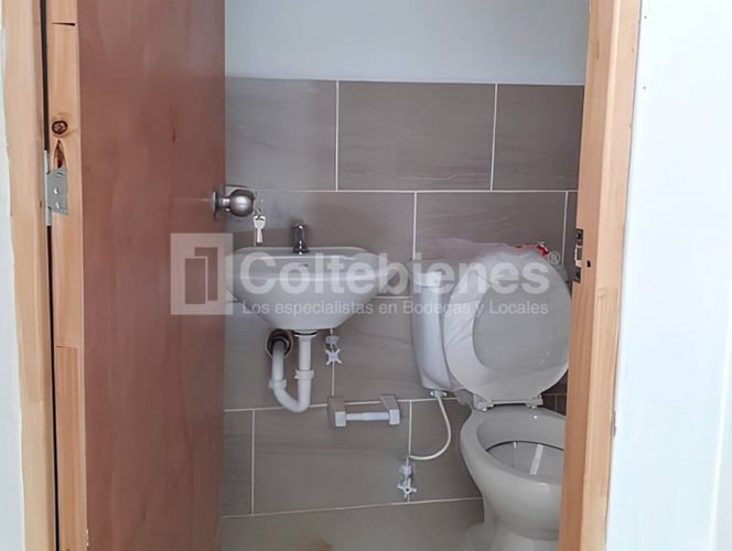 Local en arriendo en Colombia, Medellín, 157 m² · foto 8 de 10