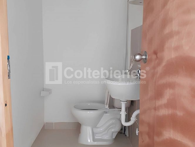 Local en arriendo en Colombia, Medellín, 157 m² · foto 9 de 10