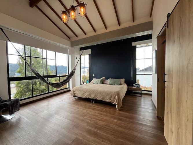 Casa de 4 alcobas en venta en Loma Del Barro, Envigado, 1216 m² · foto 13 de 19