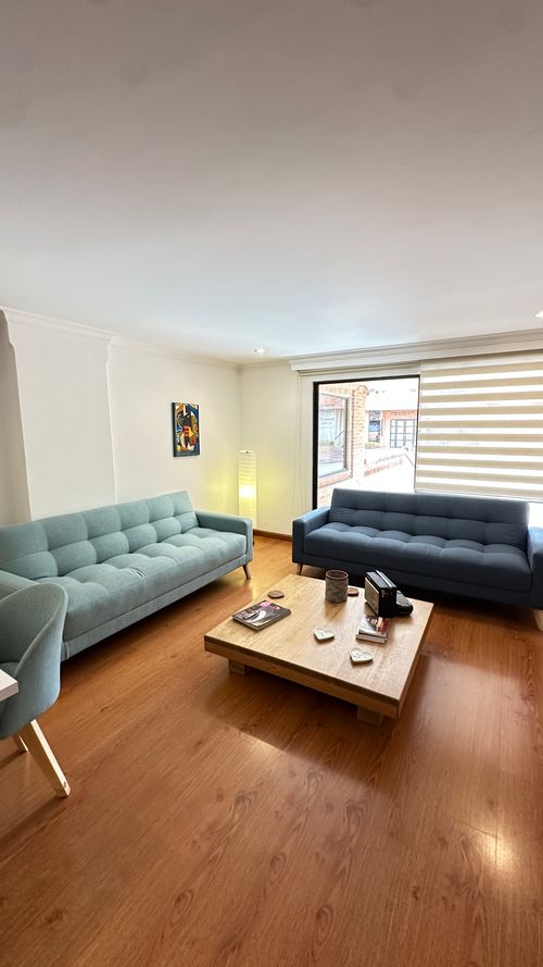 Apartaestudio en venta en Santa Barbara, Bogotá, 52 m² · foto 2 de 17