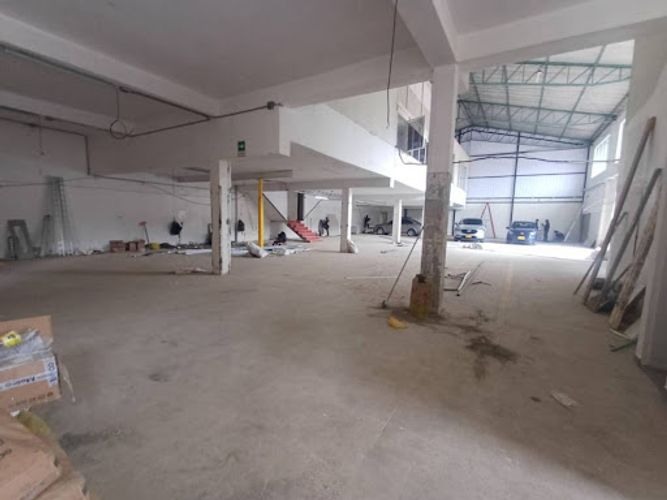 Bodega en arriendo en Rodeo Alto, Medellín, 1200 m² · foto 6 de 15