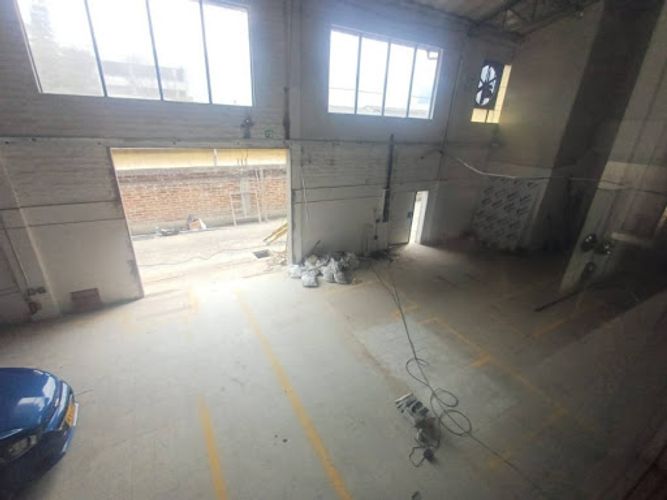 Bodega en arriendo en Rodeo Alto, Medellín, 1200 m² · foto 7 de 15