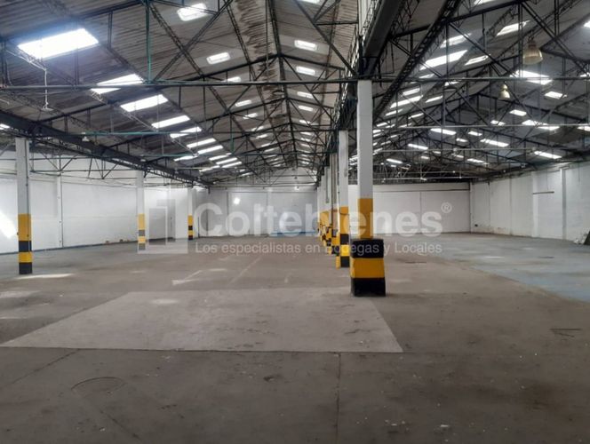 Bodega en arriendo en Los Naranjos, Itagüí, 2919 m² · foto 5 de 22