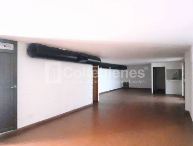 Bodega en arriendo en Los Naranjos, Itagüí, 2919 m² · foto 17 de 22