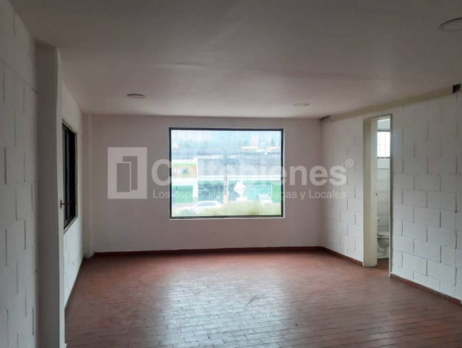 Bodega en arriendo en Los Naranjos, Itagüí, 2919 m² · foto 19 de 22
