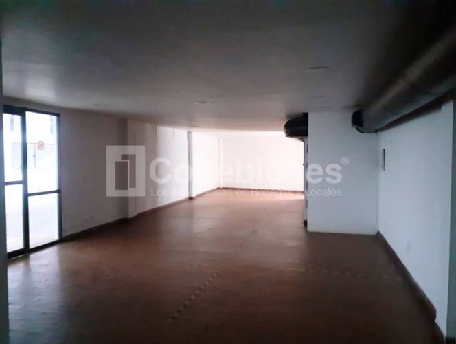 Bodega en arriendo en Los Naranjos, Itagüí, 2919 m² · foto 20 de 22