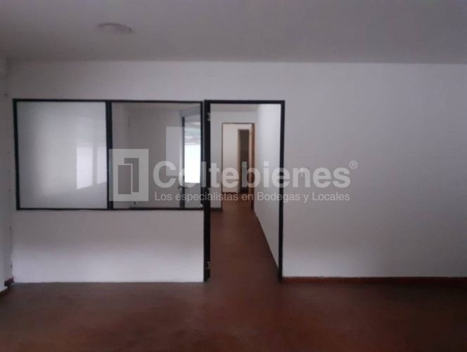 Bodega en arriendo en Los Naranjos, Itagüí, 2919 m² · foto 21 de 22