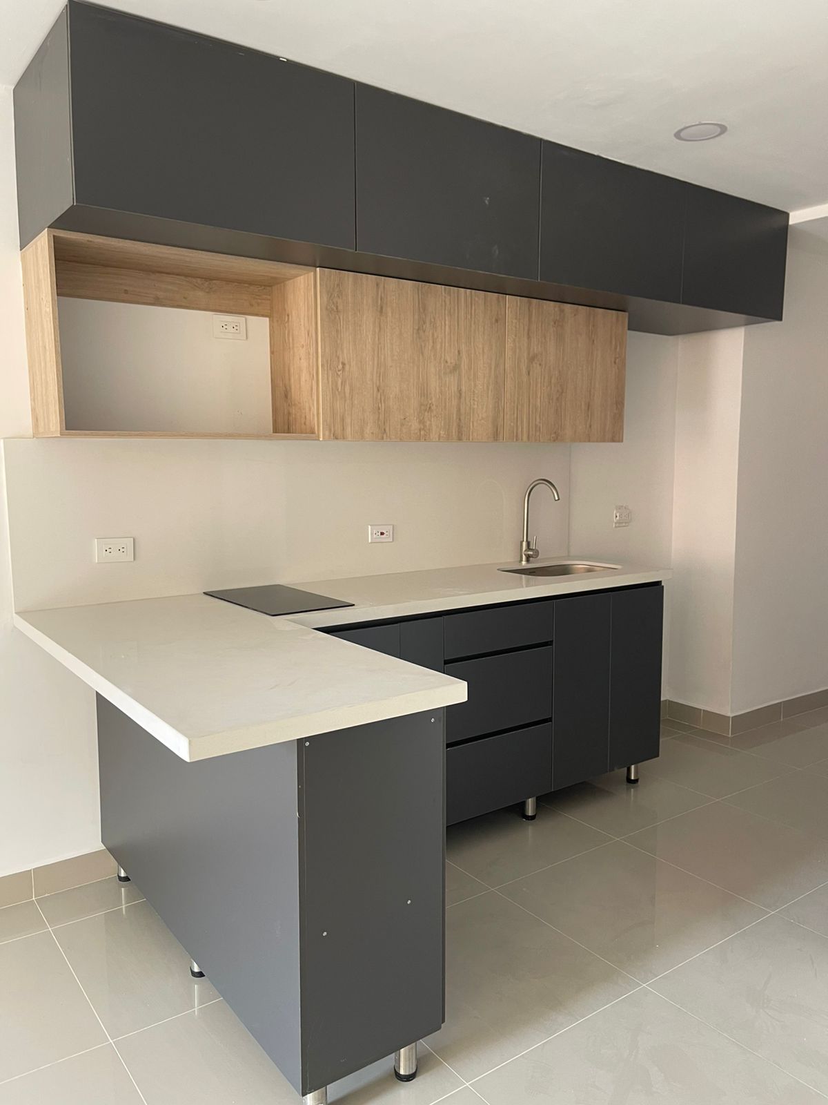Apartaestudio en venta en Laureles, Medellín 2