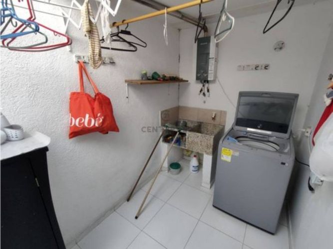 Casa de 3 alcobas en venta en El Castillo, Jamundí, 286 m² · foto 13 de 23