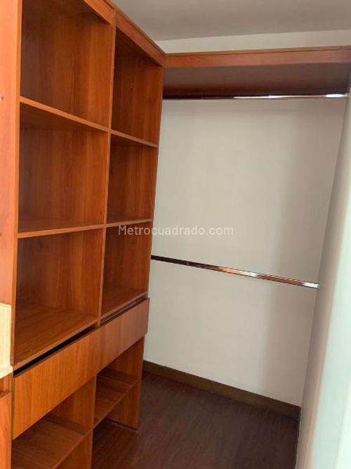 Apartamento de 3 alcobas en venta en Colina Campestre, Bogotá, 90 m² · foto 13 de 15