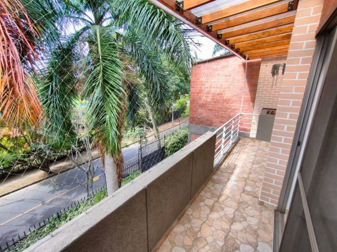 Casa de 6 alcobas en venta en Ciudad Jardin, Cali, 420 m² · foto 20 de 24