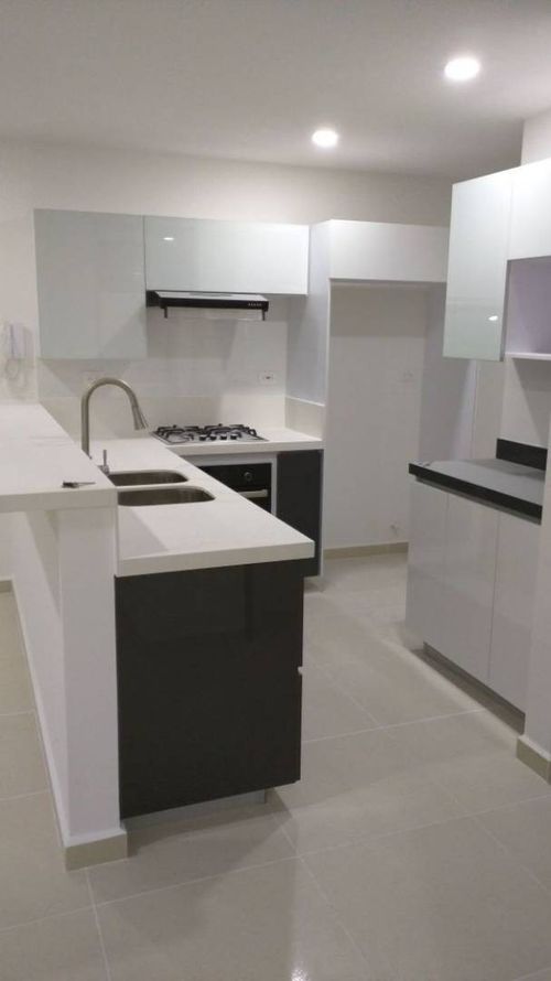 Apartamento de 2 alcobas en venta en Sotomayor, Bucaramanga, 89 m² · foto 3 de 24