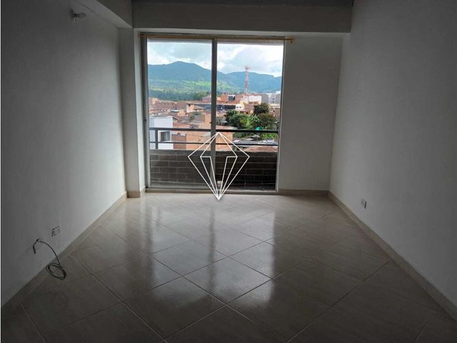 Apartamento de 2 alcobas en venta en La Ceja, 57 m² · foto 4 de 11