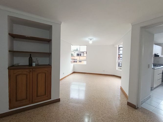 Apartamento de 3 alcobas en arriendo en Laureles, Medellín, 105 m² · foto 2 de 20
