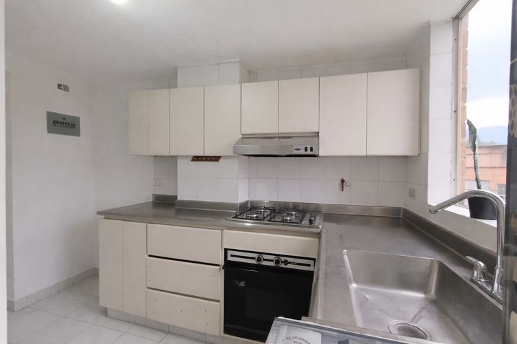 Apartamento de 3 alcobas en arriendo en Laureles, Medellín, 105 m² · foto 6 de 20