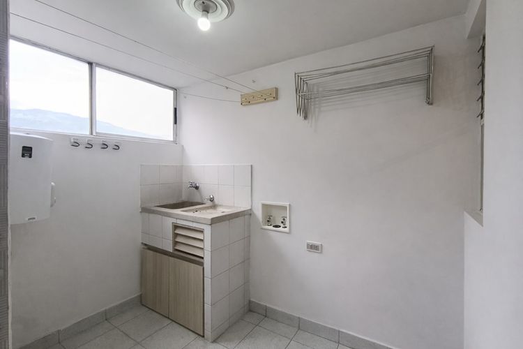 Apartamento de 3 alcobas en arriendo en Laureles, Medellín, 105 m² · foto 7 de 20