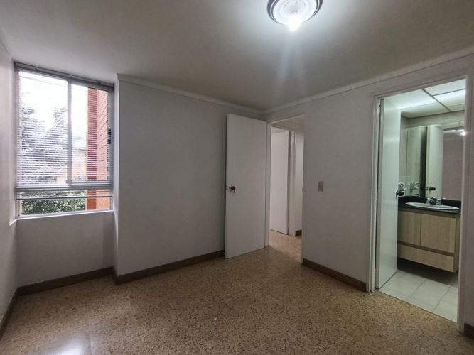 Apartamento de 3 alcobas en arriendo en Laureles, Medellín, 105 m² · foto 16 de 20