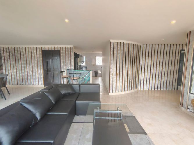 Apartamento de 3 alcobas en arriendo en Lalinde, Medellín, 158 m² · foto 3 de 18