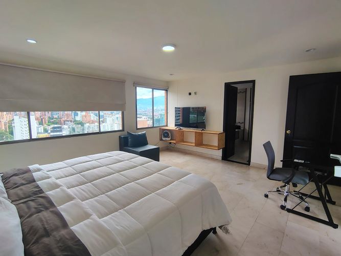 Apartamento de 3 alcobas en arriendo en Lalinde, Medellín, 158 m² · foto 11 de 18