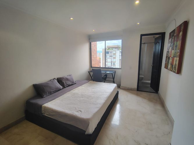 Apartamento de 3 alcobas en arriendo en Lalinde, Medellín, 158 m² · foto 14 de 18