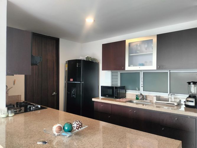 Apartamento de 2 alcobas en arriendo en El Poblado, Medellín, 97 m² · foto 3 de 15