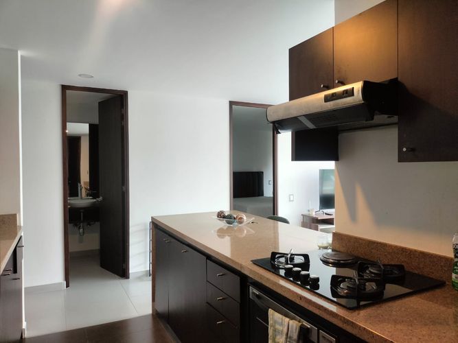 Apartamento de 2 alcobas en arriendo en El Poblado, Medellín, 97 m² · foto 6 de 15
