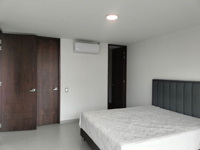 Apartamento de 2 alcobas en arriendo en El Poblado, Medellín, 97 m² · foto 9 de 15
