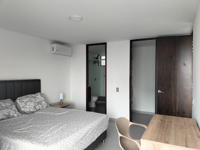 Apartamento de 2 alcobas en arriendo en El Poblado, Medellín, 97 m² · foto 11 de 15