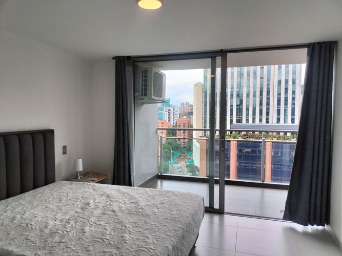 Apartamento de 2 alcobas en arriendo en El Poblado, Medellín, 97 m² · foto 12 de 15