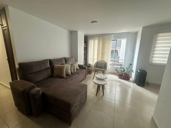 Apartamento en venta en Aeropuerto, Pereira · foto 2 de 11