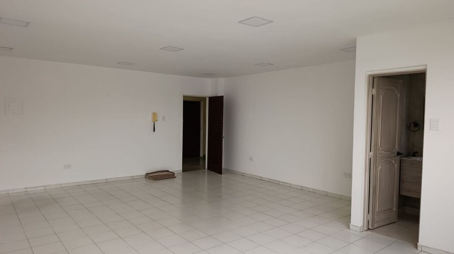 Oficina en arriendo en Centro, Montería, 42 m² · foto 2 de 4