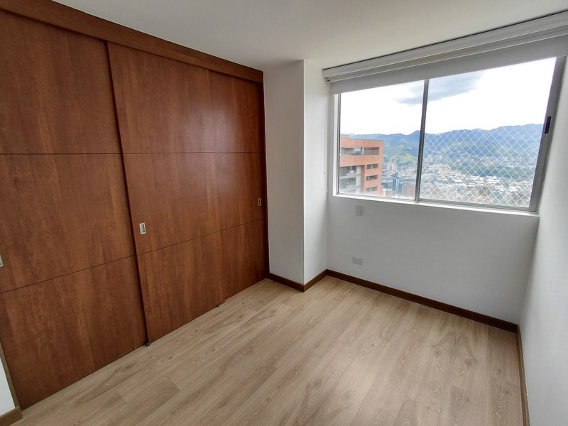 Apartamento en arriendo en El Poblado, Medellín · foto 6 de 17